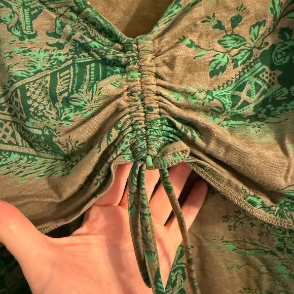 Green Patterned Tank Top - Picture 4 of 7